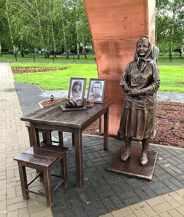 Мемориал «Перекрёсток Памяти» в с. Прелестное.